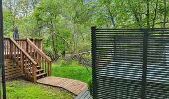 167 Valley View Dr, Albrightsville, PA 18210