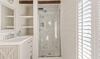 35 Second St, Newport, RI 02840
