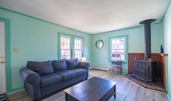 12 Sunset Ave, Auburn, ME 04210