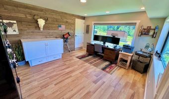800 DELL Crk, Alpine, WY 83128