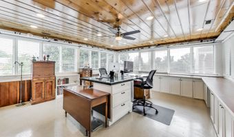 3100 N GLEBE Rd, Arlington, VA 22207