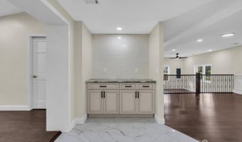 537 S Atlantic Ave, Aberdeen, NJ 07747