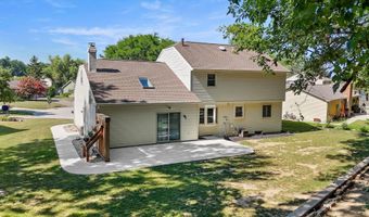 6931 Hillsboro Ct, Fort Wayne, IN 46835