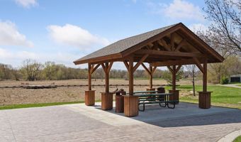 10555 56th St NE, Albertville, MN 55301