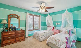 2012 Country Cove Ln, Altoona, IA 50009