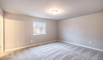 9406 Snow Valley Dr SE, Alto, MI 49302