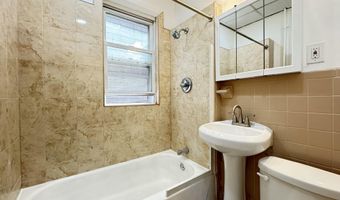 40 W 17TH St 3, Bayonne, NJ 07002