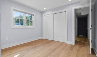 72 Walnut St 1, Arlington, MA 02476