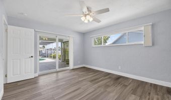 6305 COTTONWOOD Ln, Apollo Beach, FL 33572