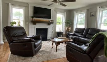 25 Damato Way, Agawam, MA 01001