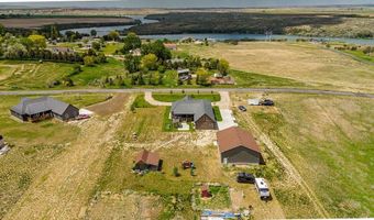 161 Snake River Dr, American Falls, ID 83211