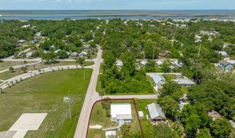 120 11th St, Apalachicola, FL 32320