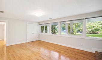8206 STONE TRAIL Dr, Bethesda, MD 20817