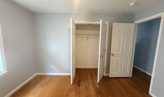 143 W 1ST St 2, Bayonne, NJ 07002