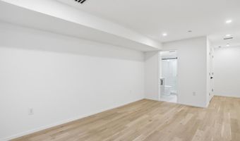 7502 NEVIS Rd, Bethesda, MD 20817