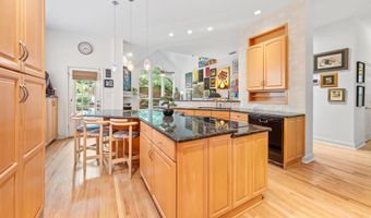 14664 Wayside Ct, Addison, TX 75001