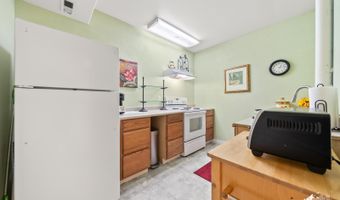 10100 Zermatt Cir, Anchorage, AK 99507