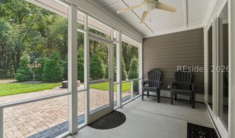 24 Alumni Rd, Beaufort, SC 29907