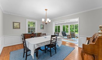5121 BALTAN Rd, Bethesda, MD 20816