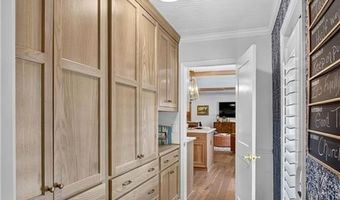 819 E UNIVERSITY Dr, Auburn, AL 36830