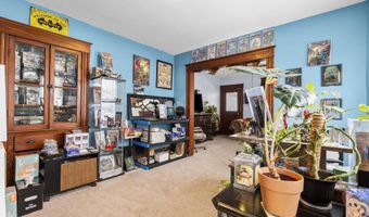 33 Kenney St, Bristol, CT 06010