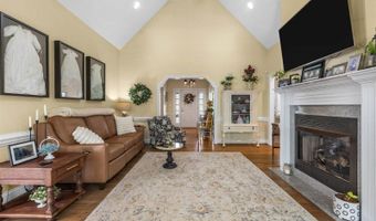379 Shallowford Dr, Boiling Springs, SC 29316
