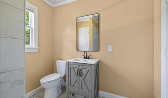 1330 E Hanrahan Rd, Ayden, NC 28513
