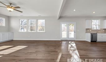 559 Whinfield Pl, Aberdeen, NC 28315