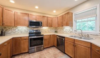 211 Thompson Dr, Atkins, IA 52206