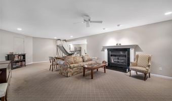 305 Arbor Glen Dr, Ballwin, MO 63021