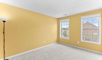 43117 SHORE Sq, Ashburn, VA 20148