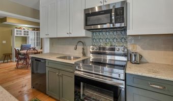 51 Grove St, Bartlett, NH 03812
