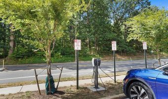 2500 N VAN DORN St 517, Alexandria, VA 22302