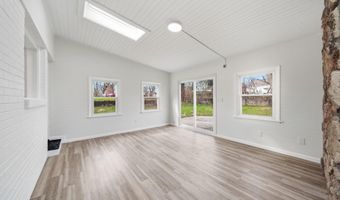 418 S Scott St, Adrian, MI 49221