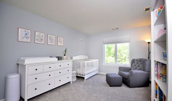 202 Castlewood Dr 202, Bloomfield, CT 06002