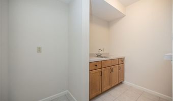 719 Clayton Corners Dr, Ballwin, MO 63011