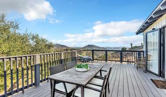 1029 Rainbow Valley Ct, Fallbrook, CA 92028