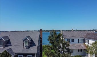 249 Tuckerman Ave 5, Middletown, RI 02842