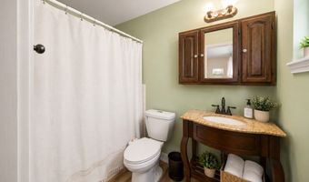 1750 SW 17th Ter, Bell, FL 32619