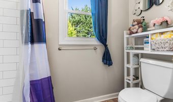 11 WELLINGTON W Dr, Hockessin, DE 19707