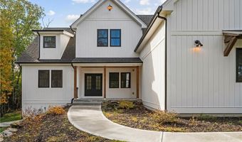 369 Huntinghouse Rd, Glocester, RI 02857