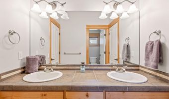1562 NW Lepage Pl, Bend, OR 97703