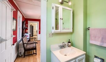 366 Old Concord Tpke, Barrington, NH 03825