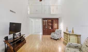 402 OAK HAVEN Dr 402, Altamonte Springs, FL 32701