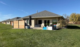 1002 Abby Rd, Alton, IA 51003