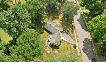 136 Crescent Cir, Cheshire, CT 06410