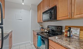 1435 4TH St SW B107, Washington, DC 20024