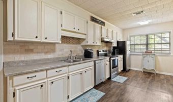 910 E Horner St, Atmore, AL 36502