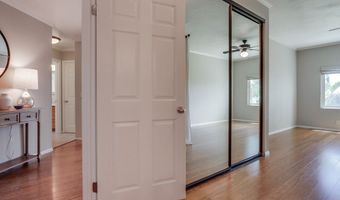 6970 Sandpiper Pl, Carlsbad, CA 92009