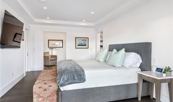 592 Tuckerman Ave, Middletown, RI 02842